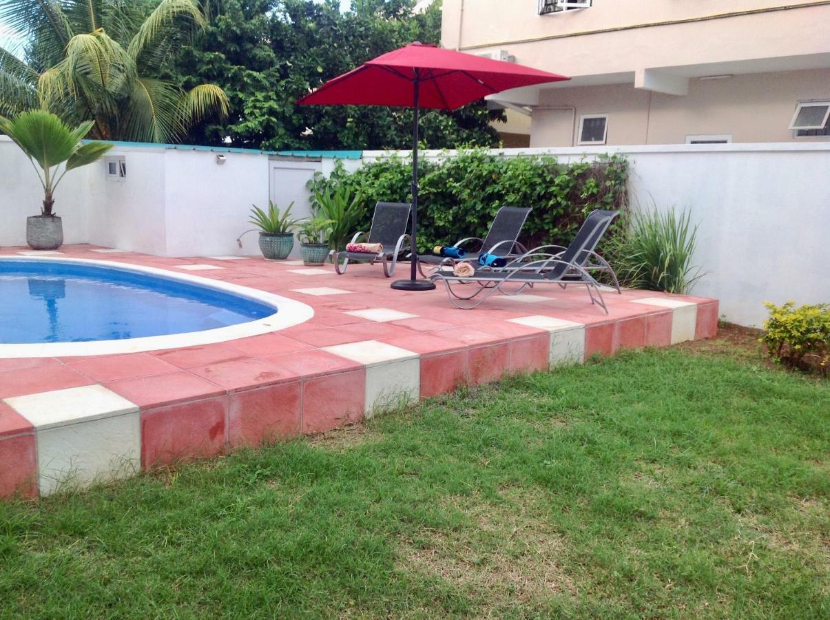 Cardamon Villa Is A 2 Bedroom With 1 Bathroom And Seperate Toilet Detached House With Ac And Swimming Pool , 5 Minutes Walk From Flic En Flac Public Beach المظهر الخارجي الصورة